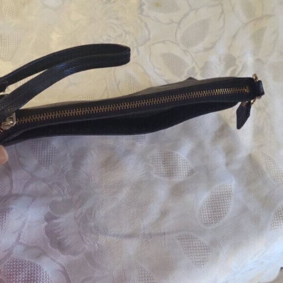 COACH Leather Wallet/ wristlet - Picture 6 of 8